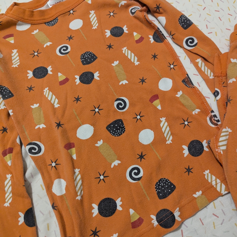 Hanna Andersson Orange Halloween Pajama Set - Picture 2 of 3